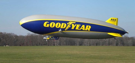 Wingfoot One taking off sporting its new US registration (N1A). Photo: Neal Sausen