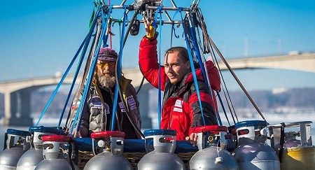 Russian aviation enthusiast Fedor Konyukhov (L) and expert hot air balloon pilot Ivan Menyaylo (R). © Photo: Fyodor Konyukhov